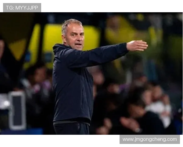 被罚停赛的弗里克远程指挥球队坐镇伯纳乌看台冷静观战全场比赛